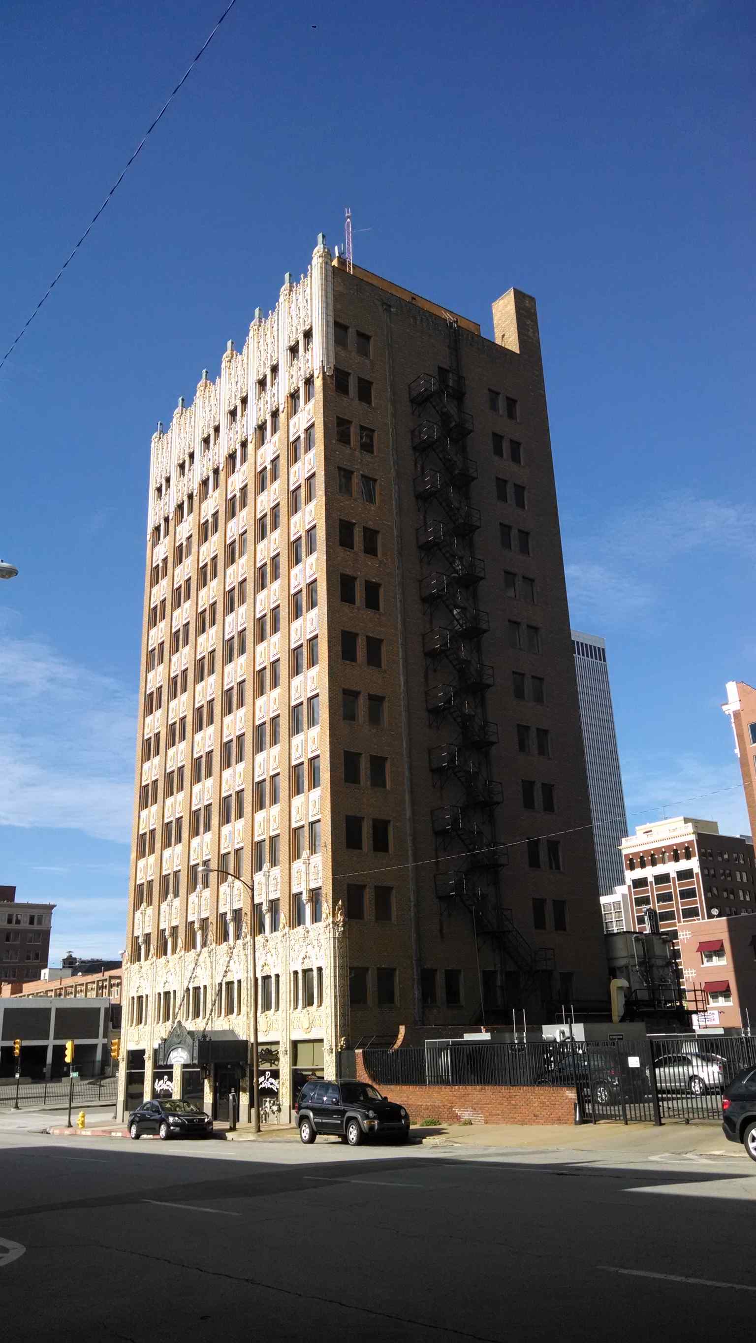 The Mincks-Adams Hotel, built between 1927-1928, is noted for its unique blend of Gothic, Italian Renaissance, and Baroque architectural styles.