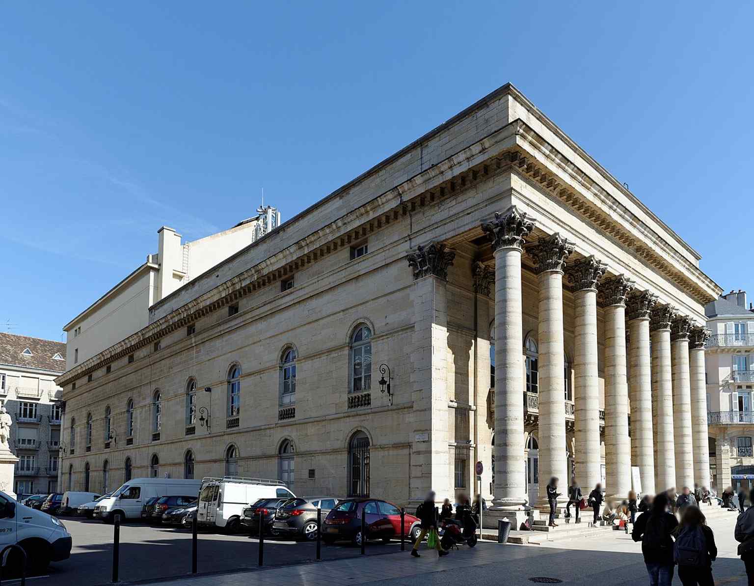 The Grand Théâtre de Dijon, completed in 1828, has a seating capacity of 692 after its last major restoration in 2005.