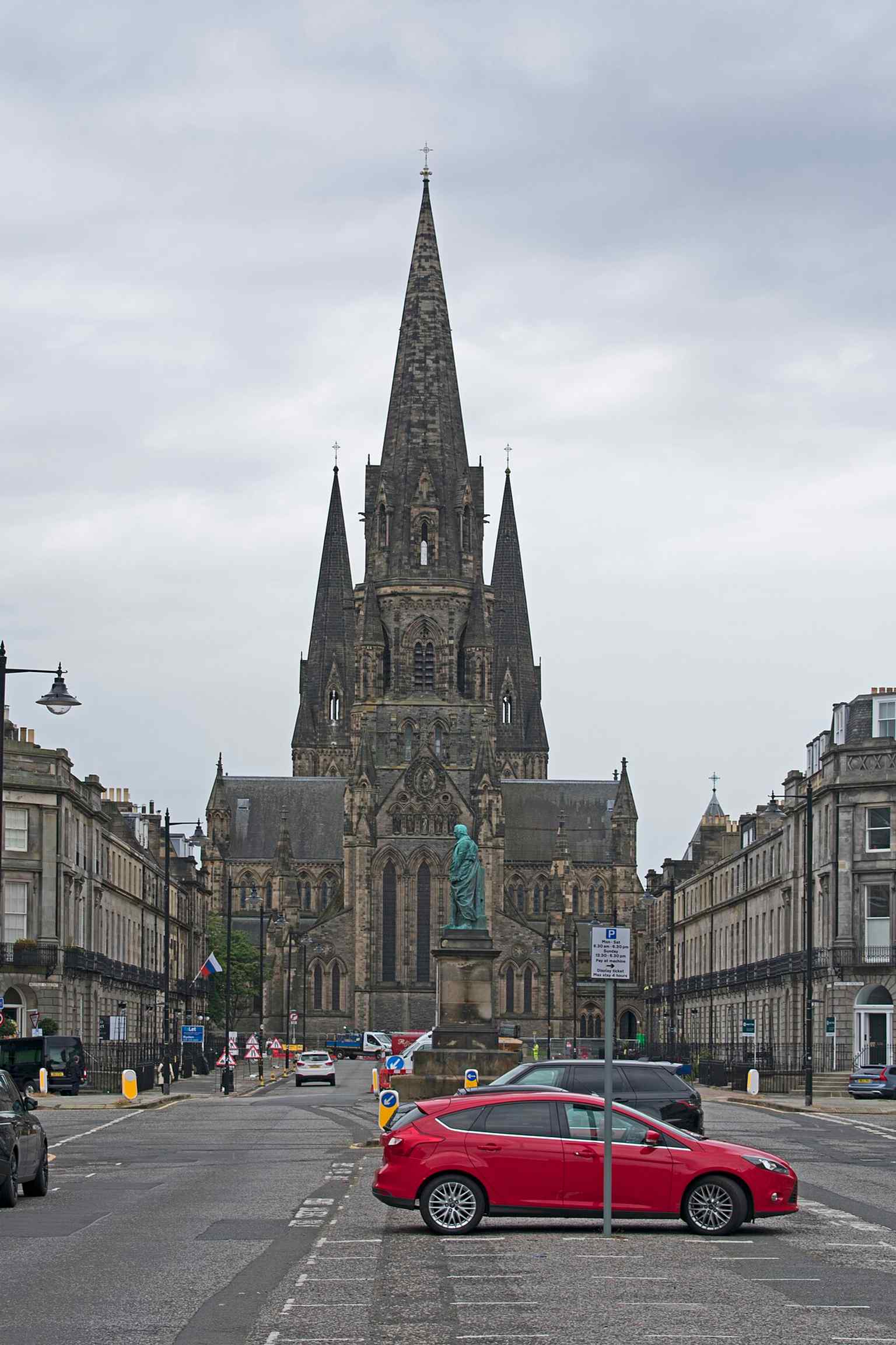 St Mary’s rising above Melville Street, a good context shot for the cathedral’s East End New Town setting.