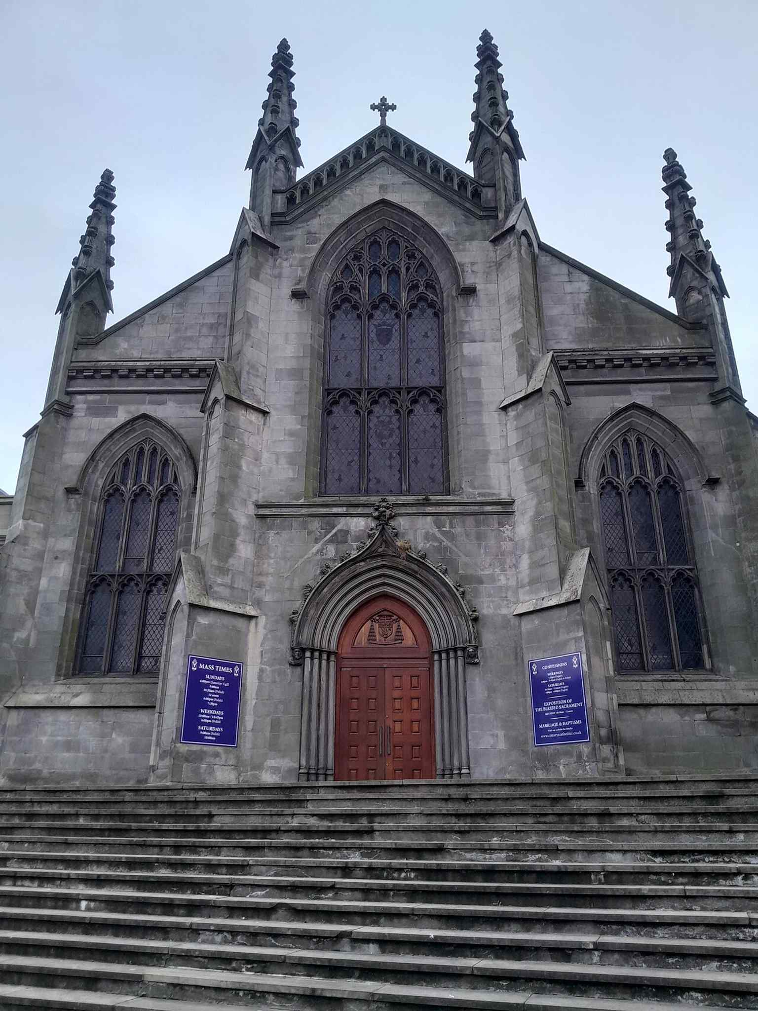 A recent full view of the cathedral, useful for showing the building’s present-day appearance after the 1970s frontage changes.