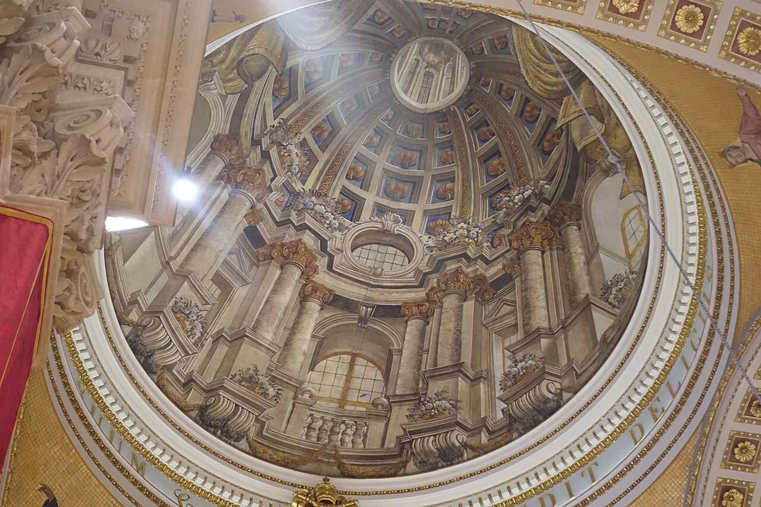 The famous trompe-l’oeil dome illusion — a clever painted substitute installed in 1739 because a full masonry dome would have been too high.