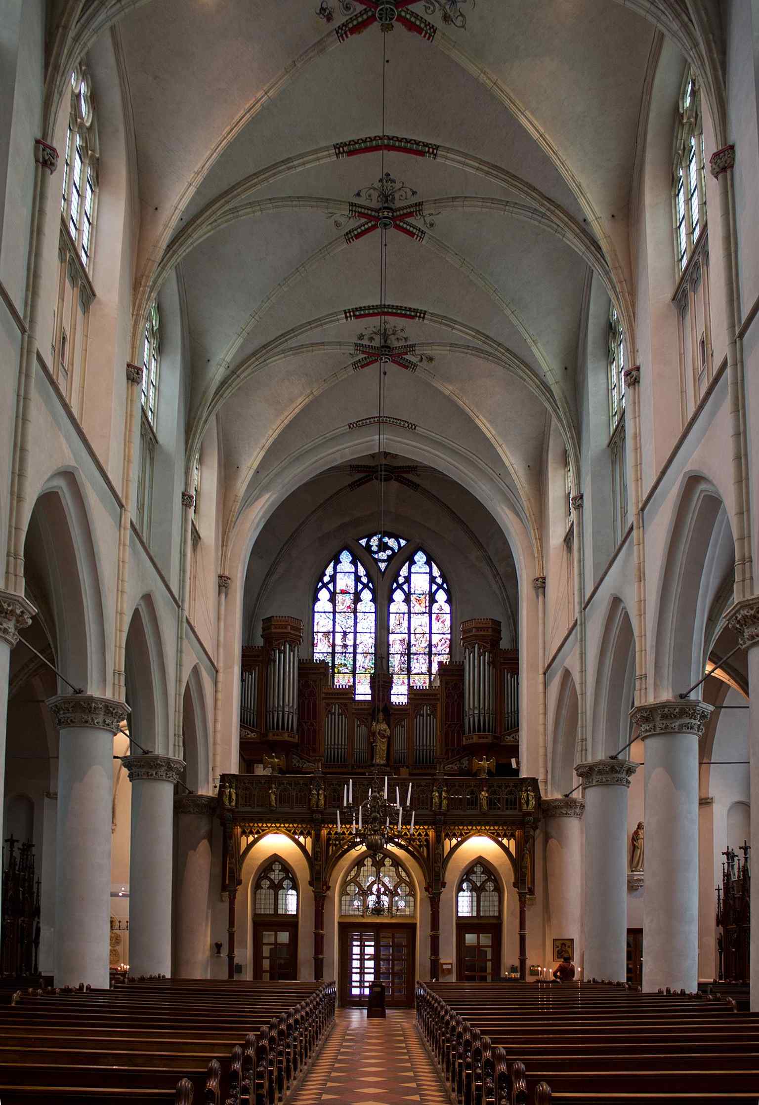 The majestic Maarschalkerweerd organ, built in 1903 and expanded in 1939, dominates the west end of the cathedral, a centerpiece for the church's musical life.
