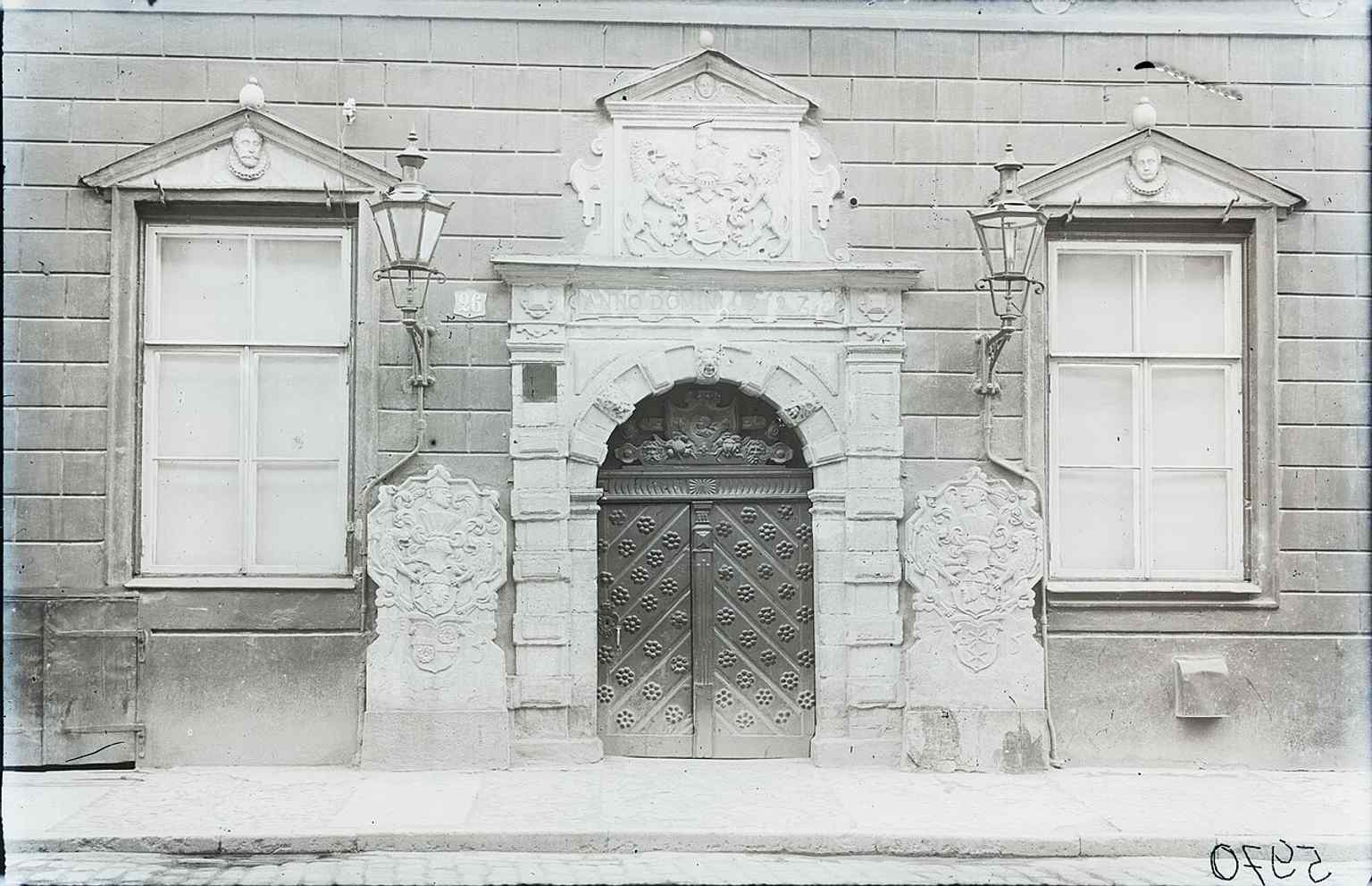 The Blackheads’ portal in Pikk Street, with the carved door and stonework that made the facade famous in Tallinn’s Renaissance streetscape.