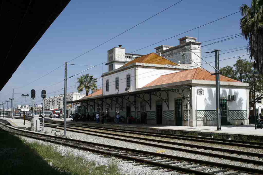 Faro railway station
