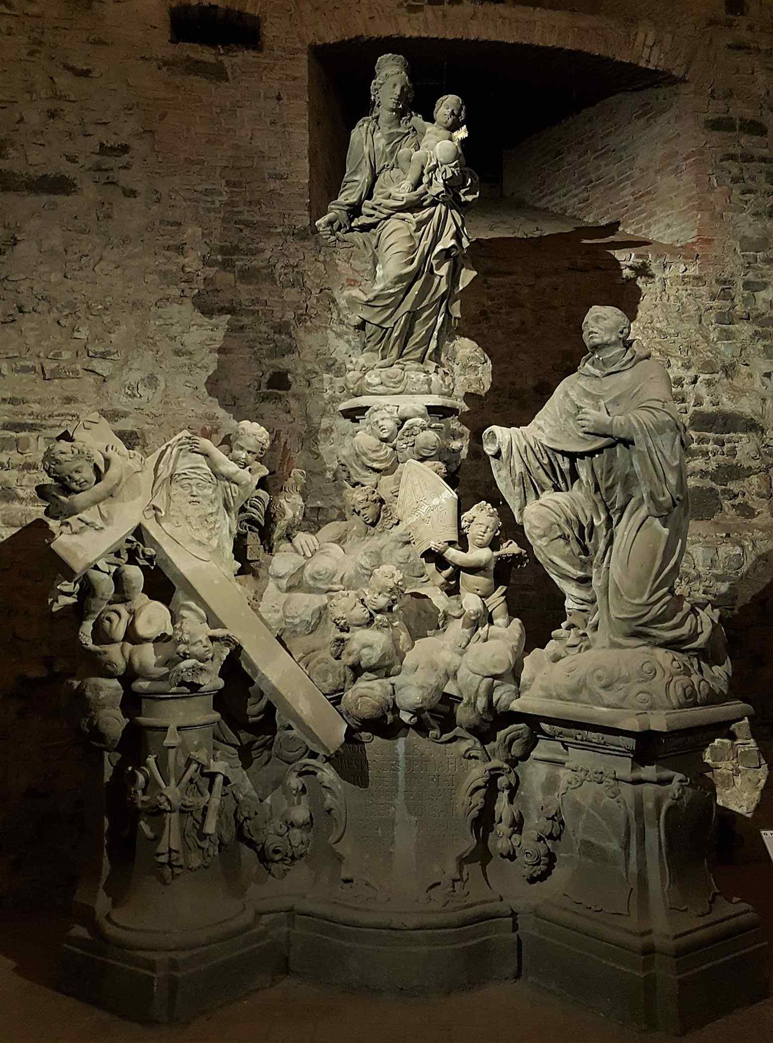 The original 1709 Jäckel masterpiece of Madonna and Saint Bernard, now preserved in the Gorlice Hall to protect it from harsh weather and pollution.
