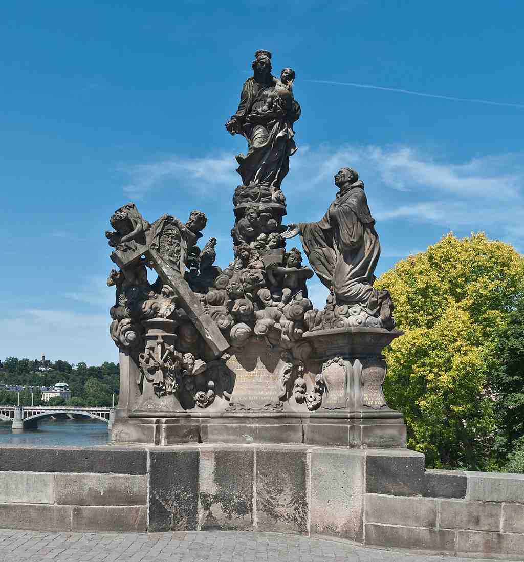 Statuen von Madonna und Saint Bernard, Charles Bridge