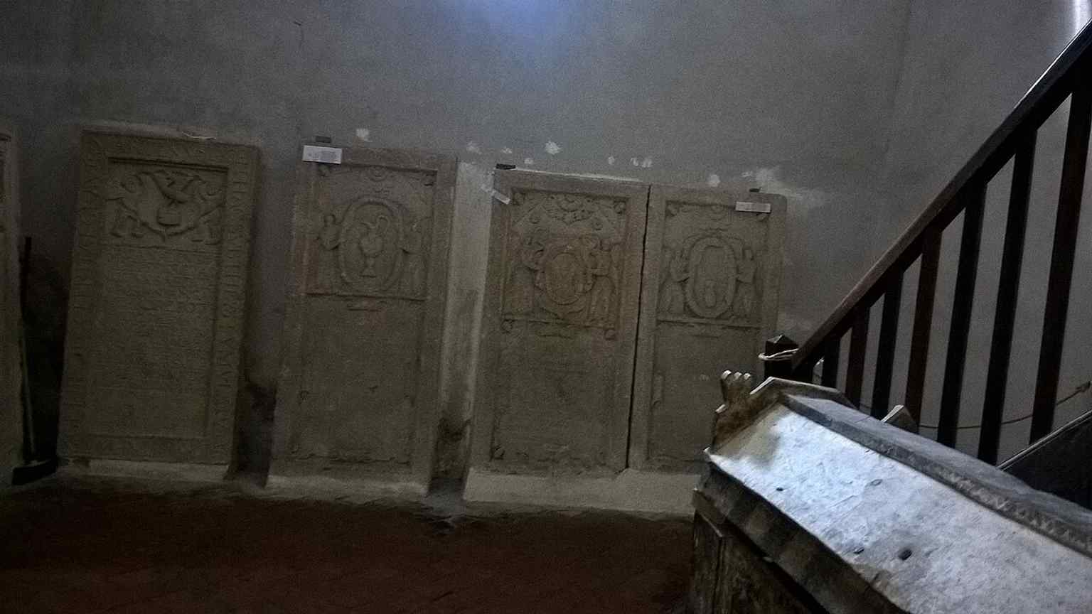 Another perspective of the meticulously restored interior, highlighting the church's function as a 'liturgical museum' for altarpieces rescued from abandoned Saxon churches.