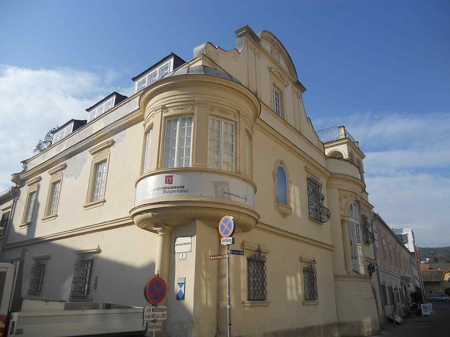 The Jerusalemplatz 1 building front of the Burgenland State Museum in Eisenstadt, the museum’s current address during the ongoing closure and renovation.