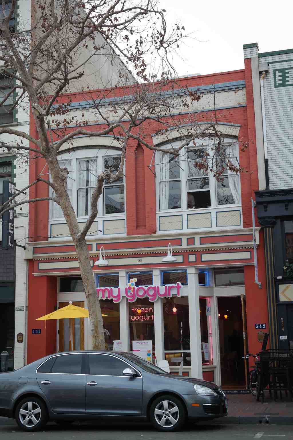 Lewis Brick Block