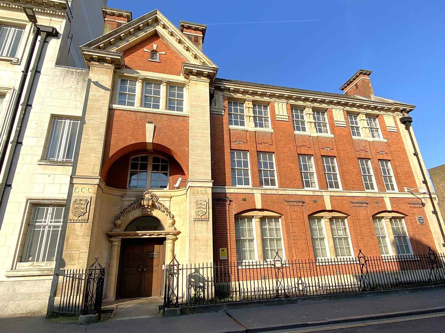 The 1909 Duke Street block, the red-brick start of County Hall designed by Frank Whitmore before later extensions were added.