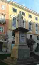 Azuni Square