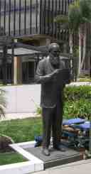 Statue of Alonzo Horton