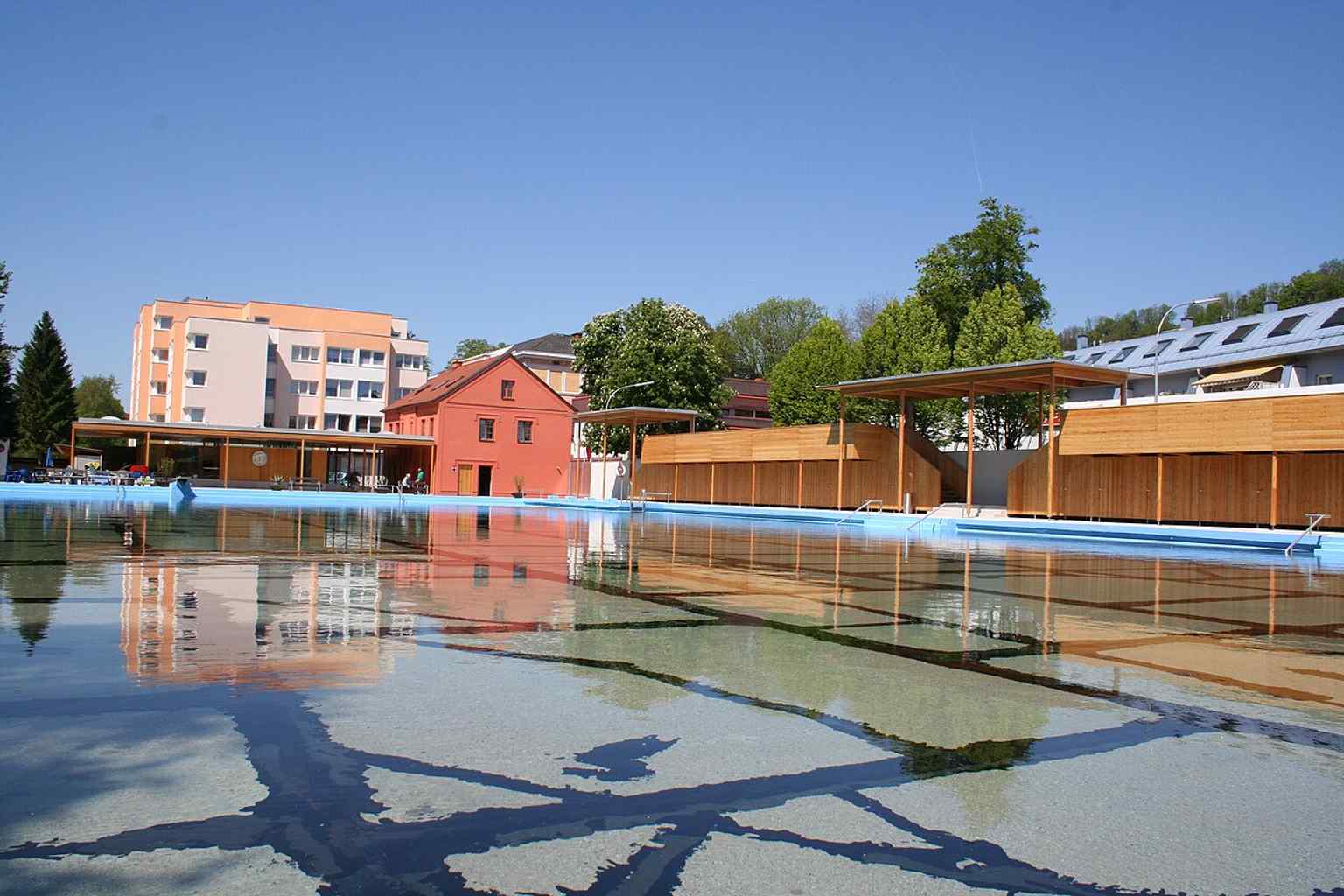 The renovated Steyr Swimming School in 2008, showing the historic workers’ bath after the post-2002 modernization phases.