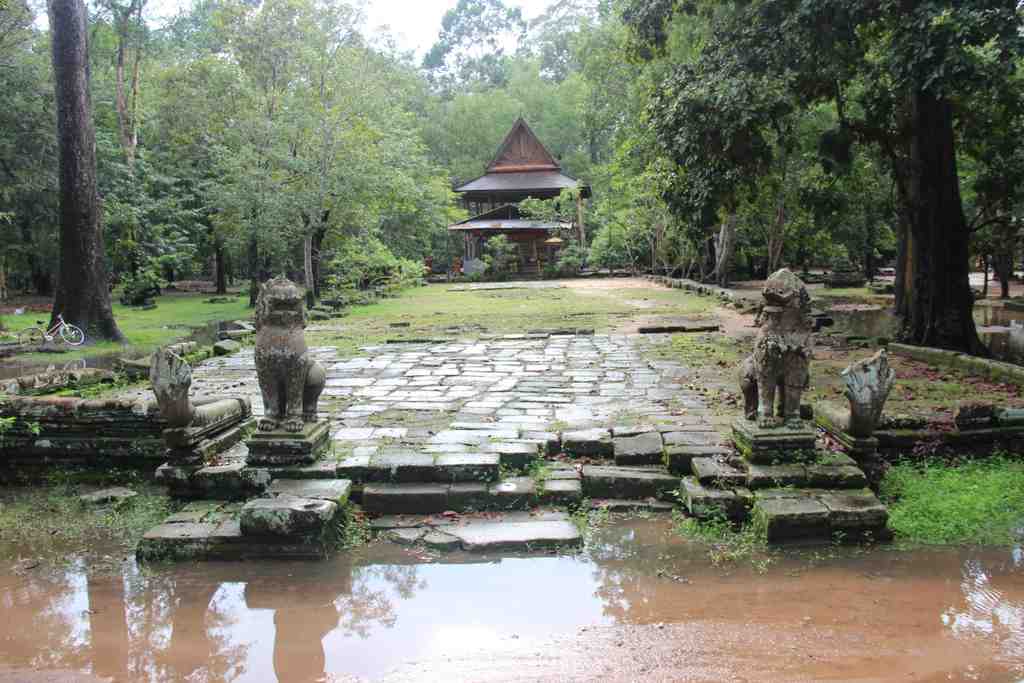 Tep Pranam Temple