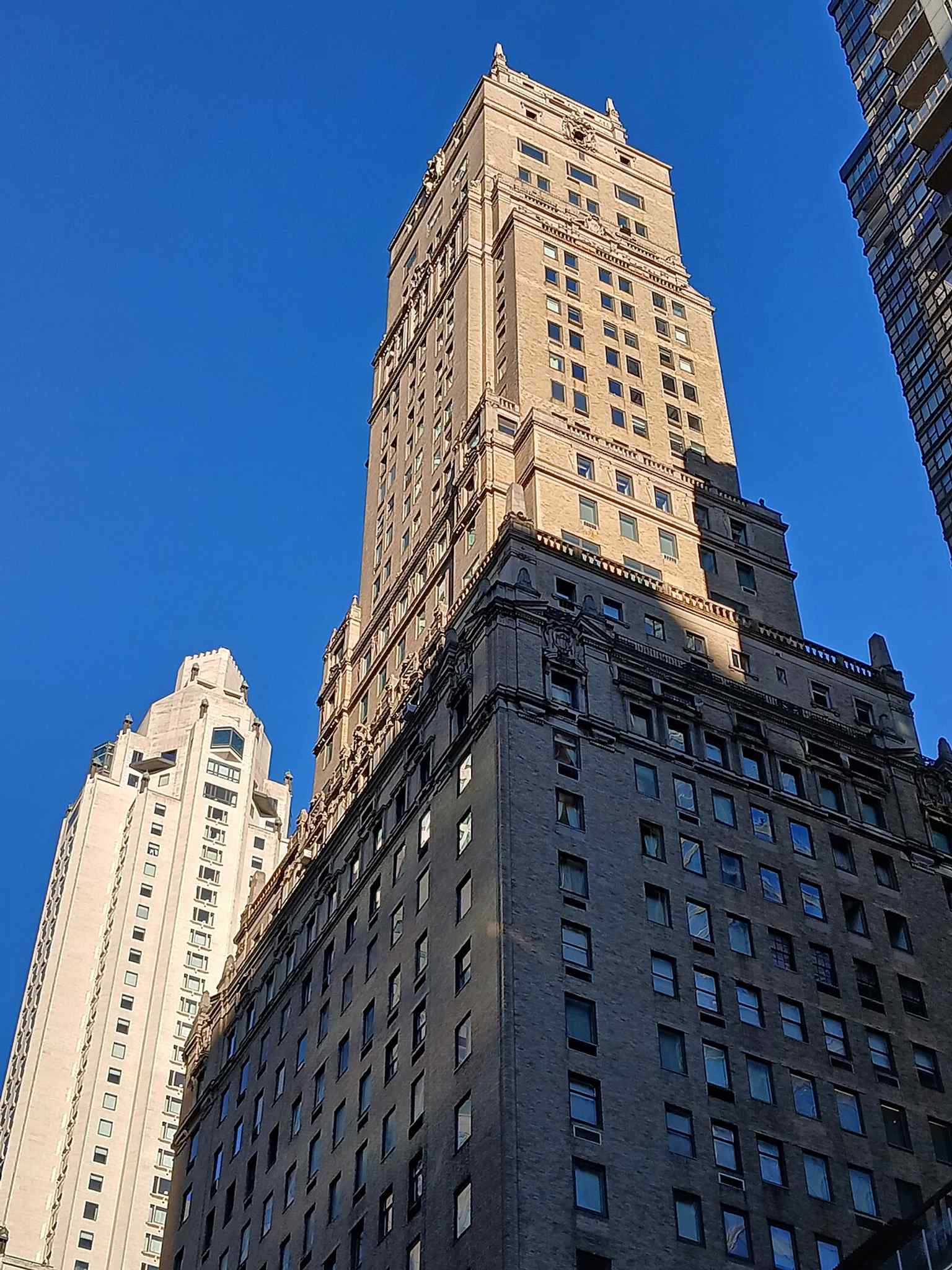 Another unobstructed 2025 facade view of the Ritz Tower, a good look at the building that once topped out as New York’s tallest residential structure.
