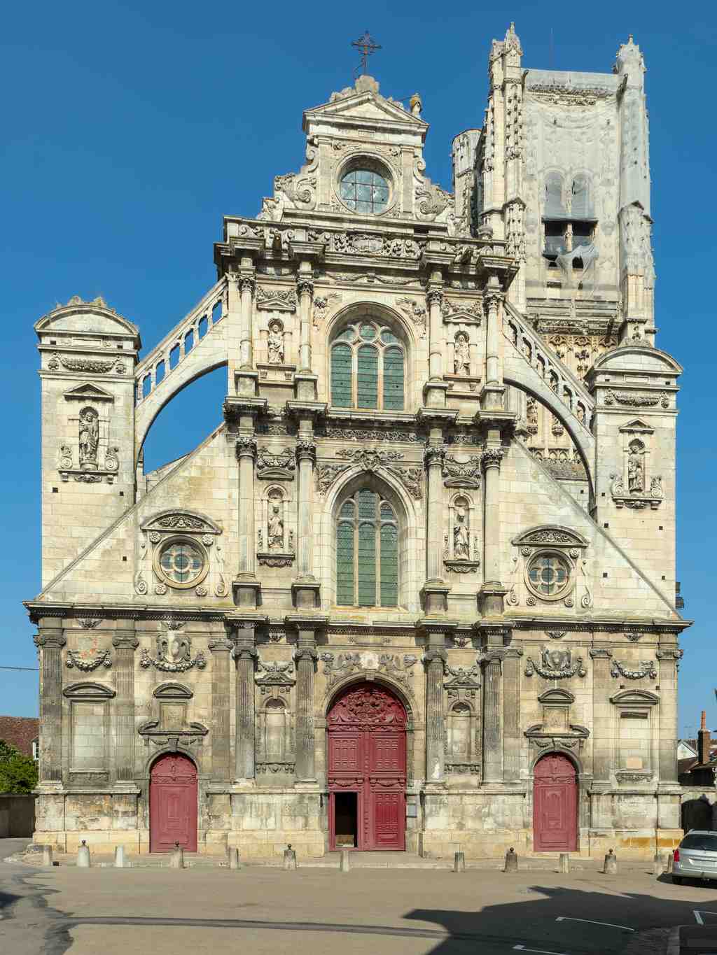 Church of Saint-Pierre in Auxerre