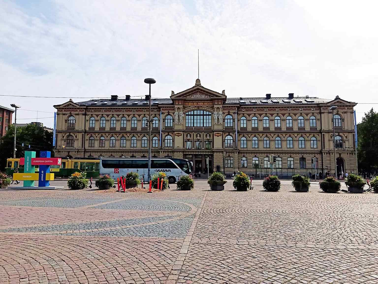 The Finnish National Gallery’s Ateneum building from outside, emphasizing the museum’s iconic street-facing architecture.
