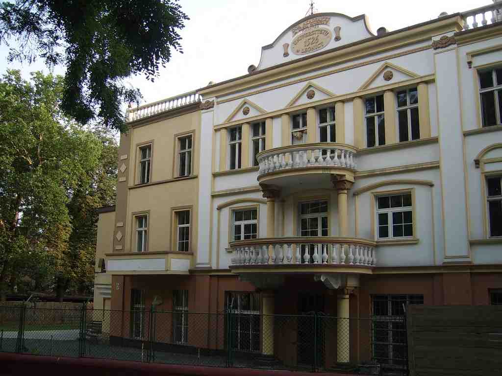 Legnica University of Management