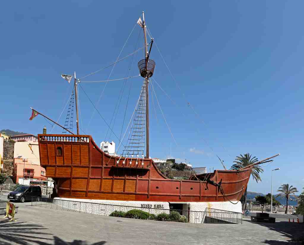 Museo Naval - Barco de la Virgen