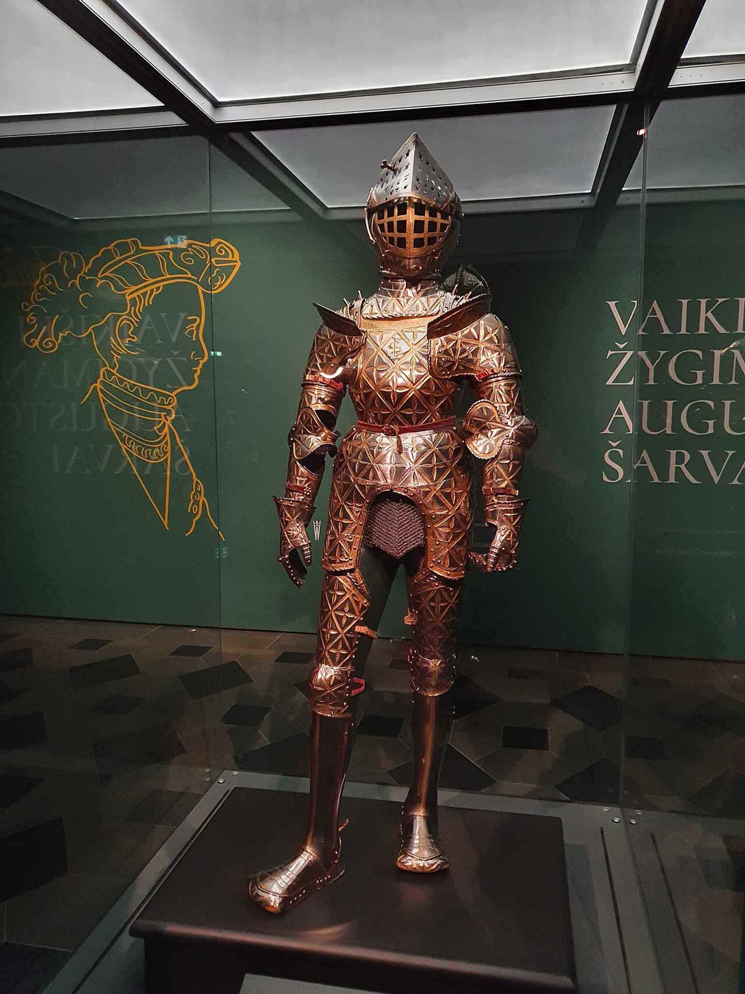 Child armor of Sigismund II Augustus, reminding us that the palace housed royal courts from an early age of dynastic power.
