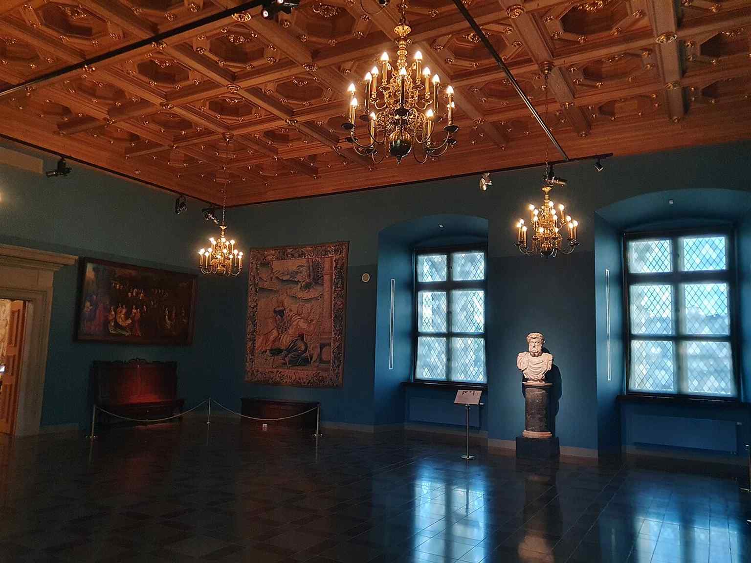 The Blue Room, decorated to evoke the royal residence’s luxury and the splendor described in accounts of Sigismund II Augustus’s court.