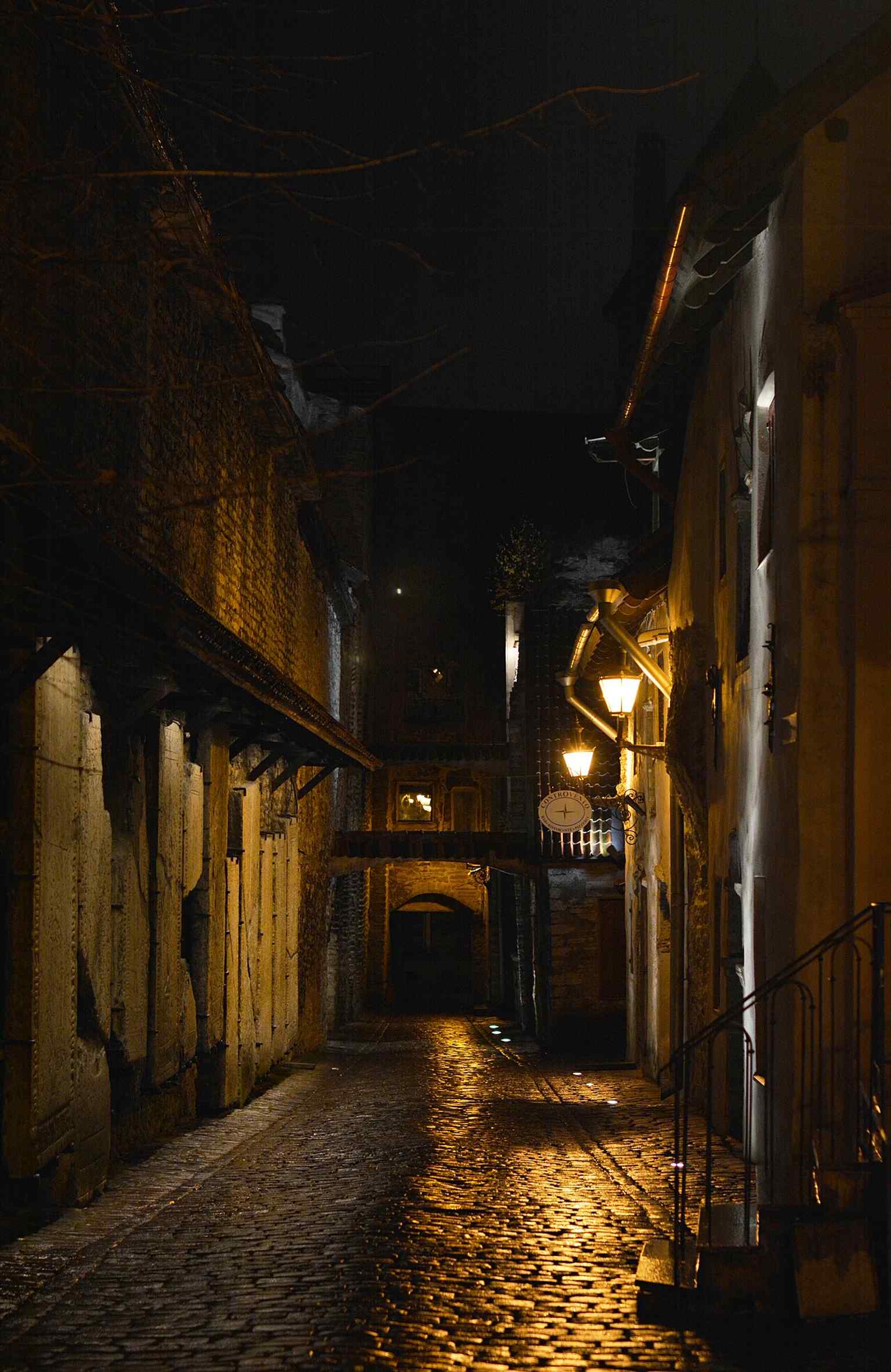 Entrance from Vene Street into St. Catherine’s Passage, the historic 145-meter lane that winds past the Dominican monastery wall.