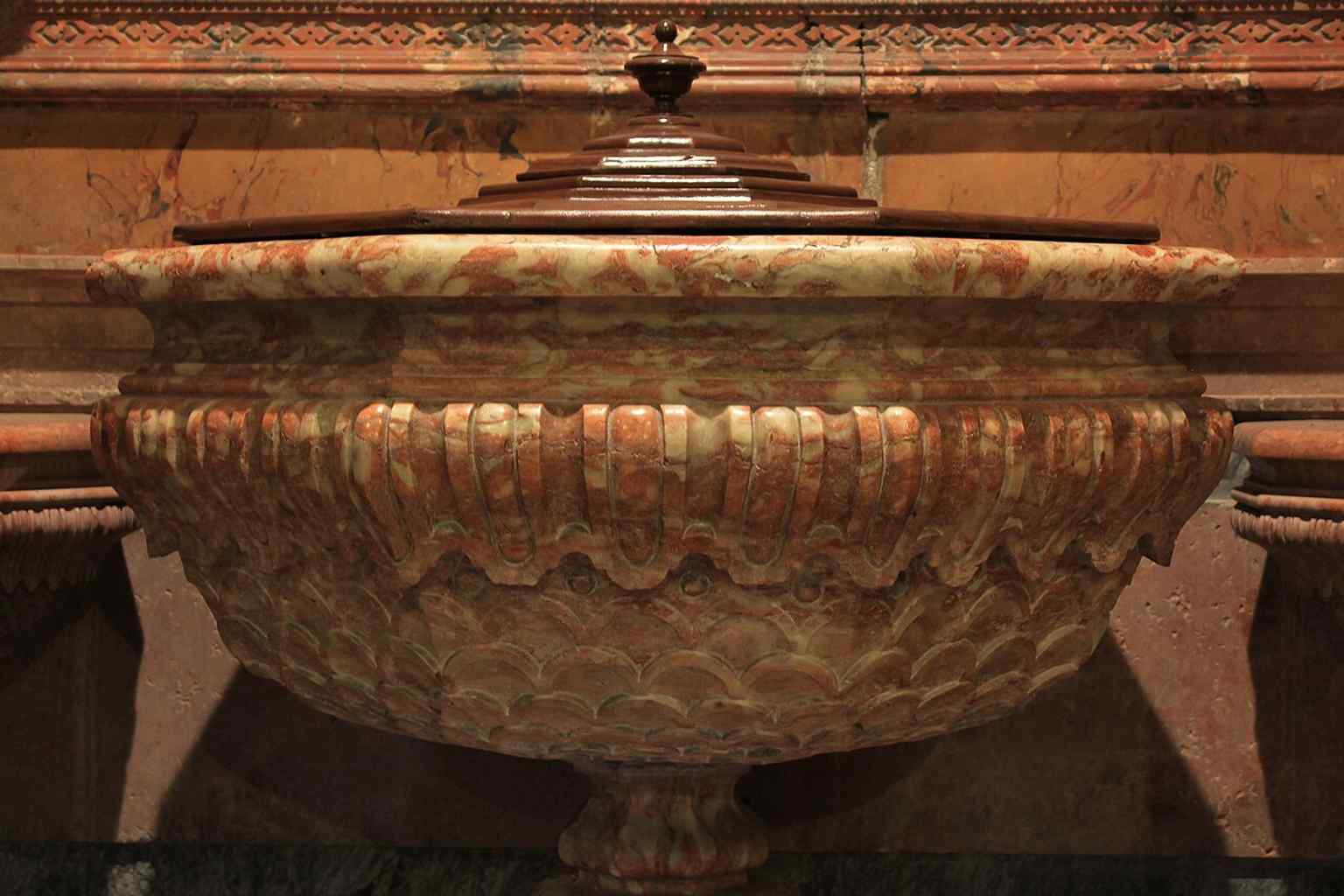 The altar of Our Lady of Vandoma, a good example of the richly layered devotional interiors added over centuries.