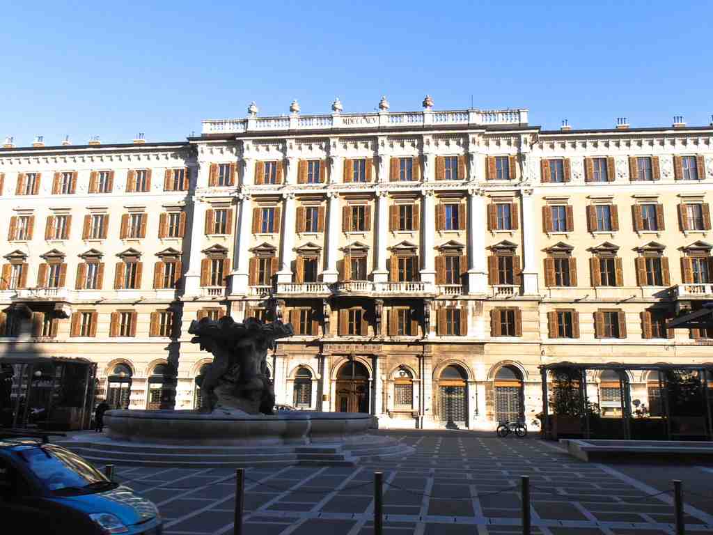 State Railways Building