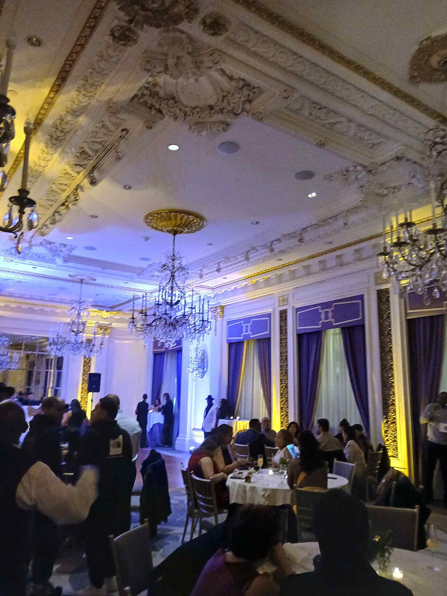 The second-floor ballroom recalls the hotel’s long tradition of banquets, dances, and high-society events.