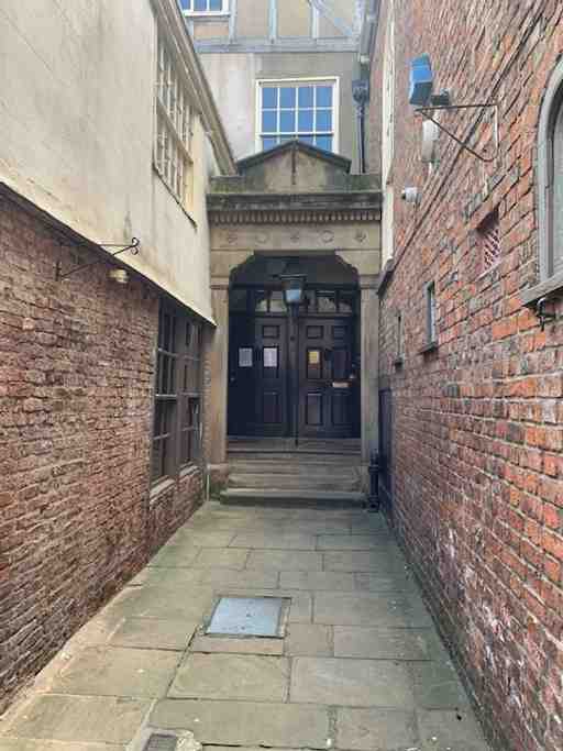 York Audio Tour: Bishophill Echoes—Minsters, Markets & Mysteries