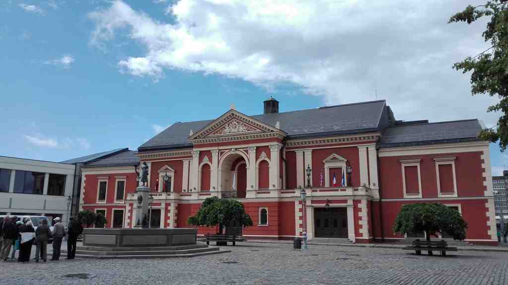 Theatre Square