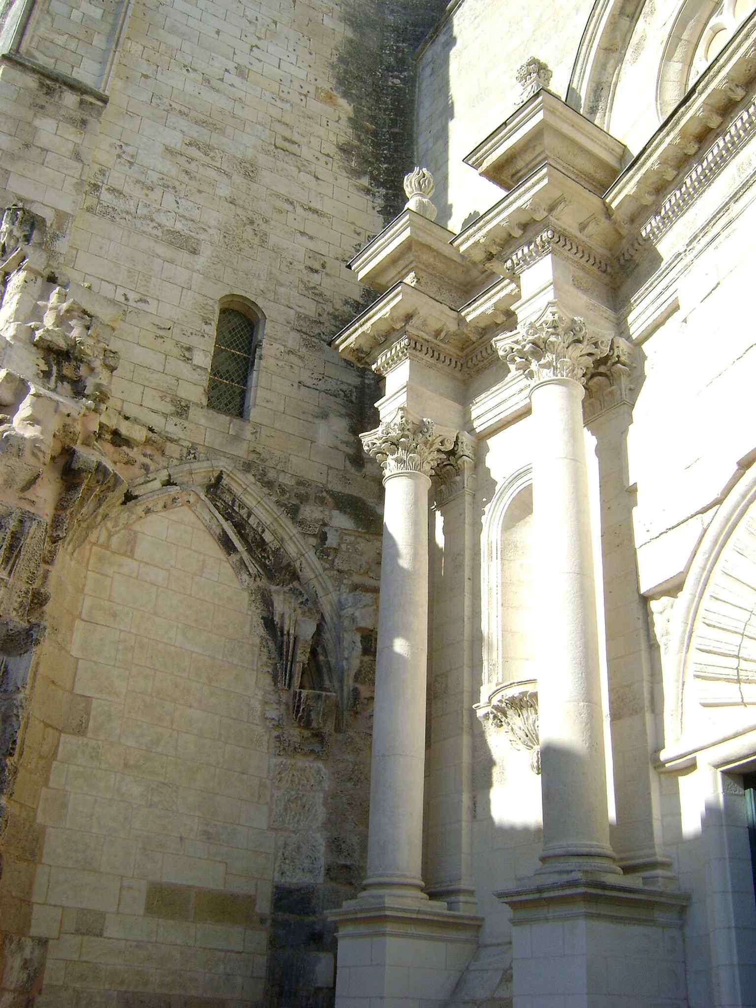 A close-up of the portal’s sculpted stonework, ideal for highlighting the church’s ornate historical façade.