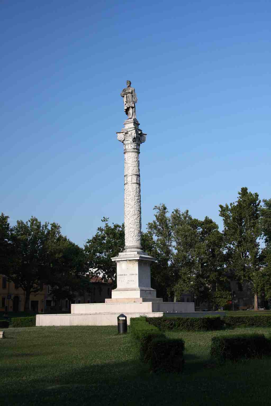Monument to Ludovico Ariosto