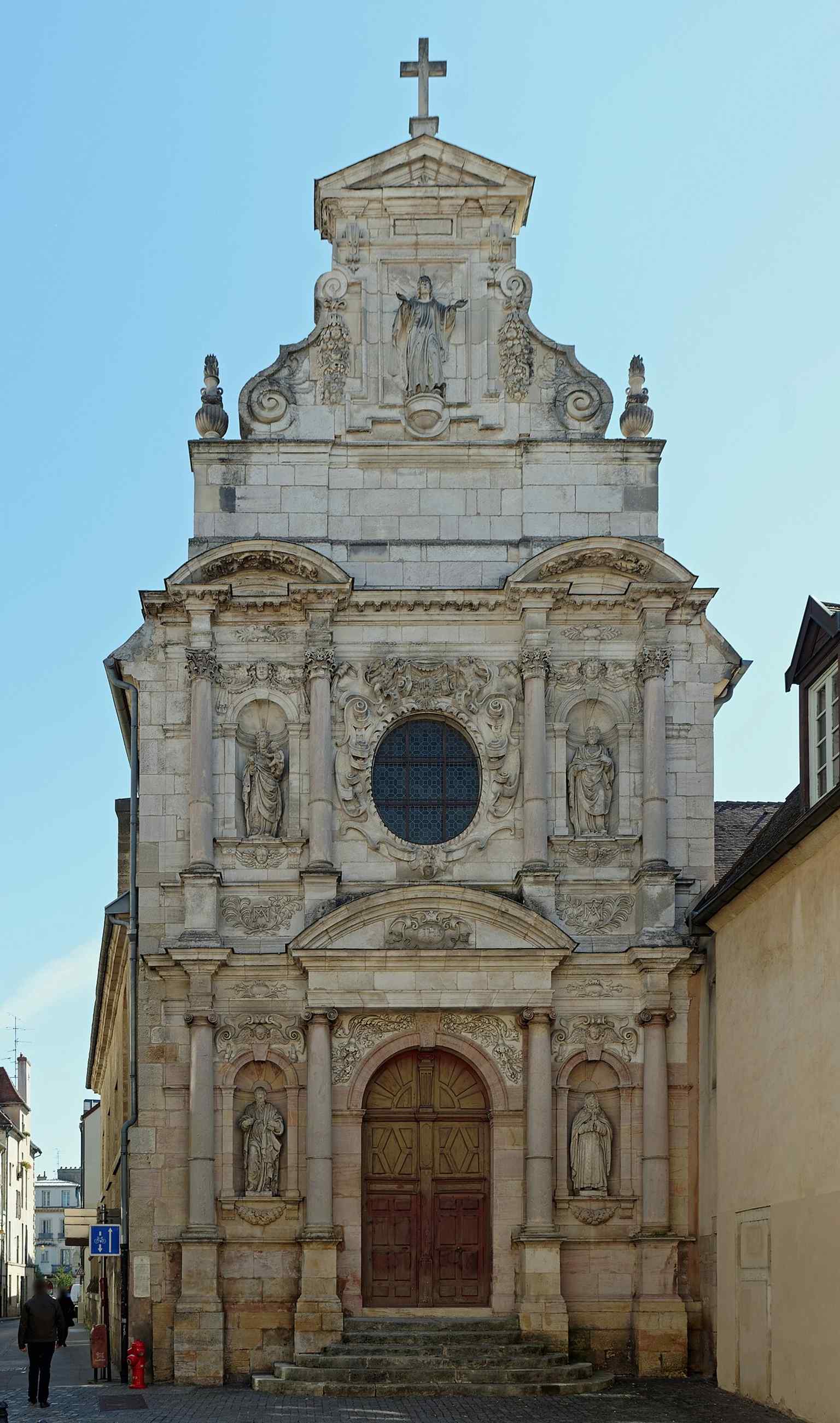 The richly sculpted baroque facade, the only remaining part of the original Carmelite convent built between 1608 and 1642.