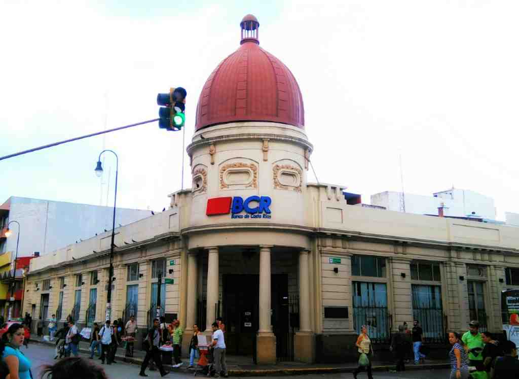 Luis Ollé Building