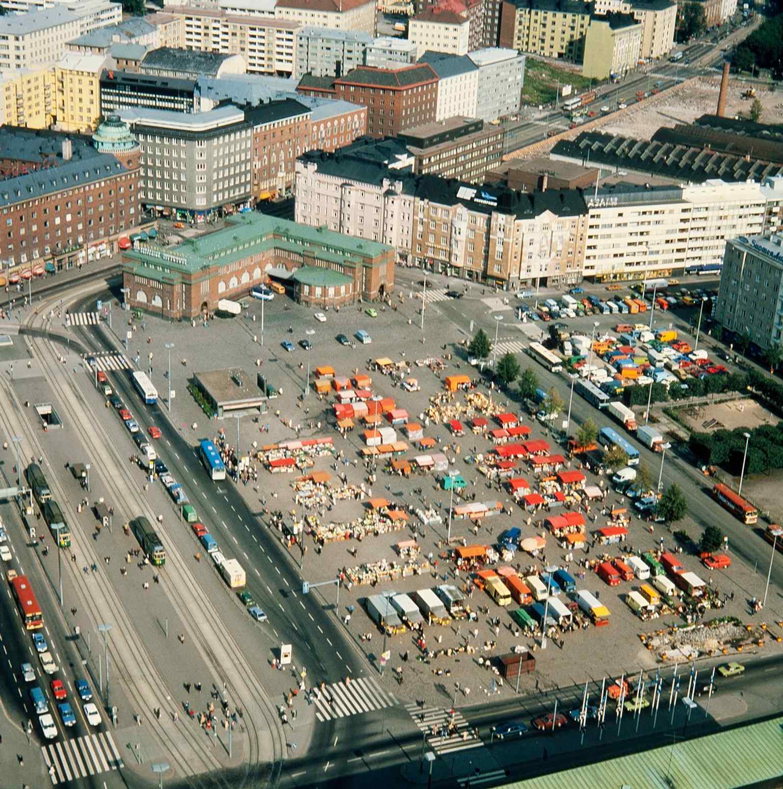 Hakaniementori from above, useful for explaining the area’s shifting shoreline and the busy transport hub around the market square.
