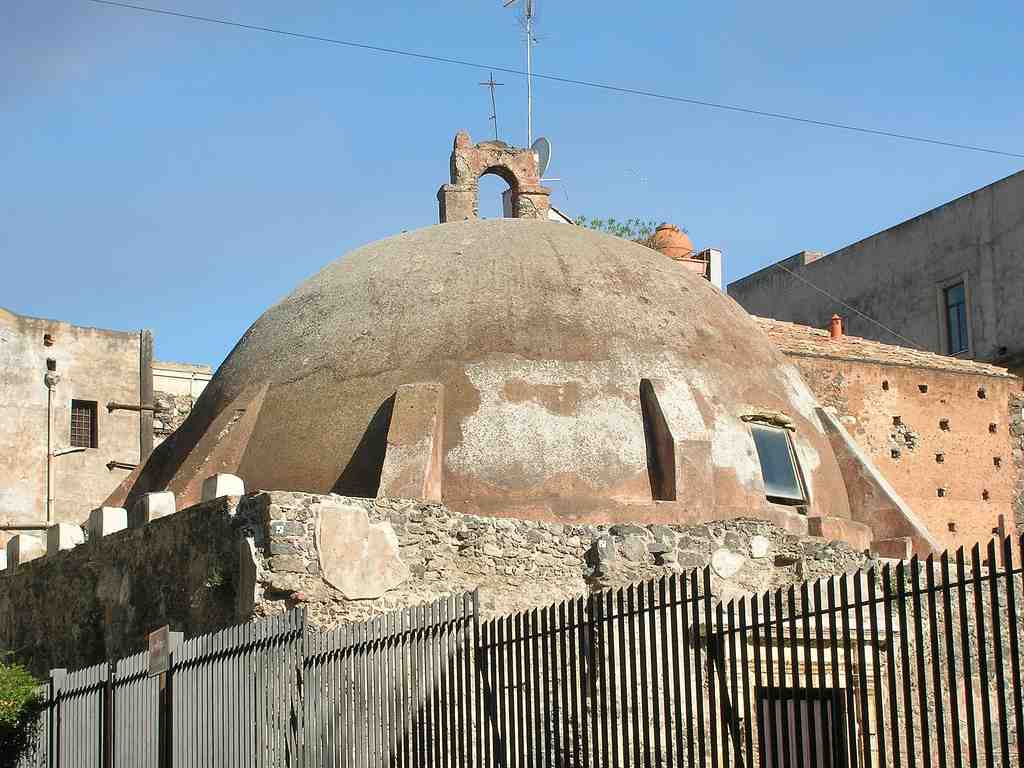 Round Thermal Baths