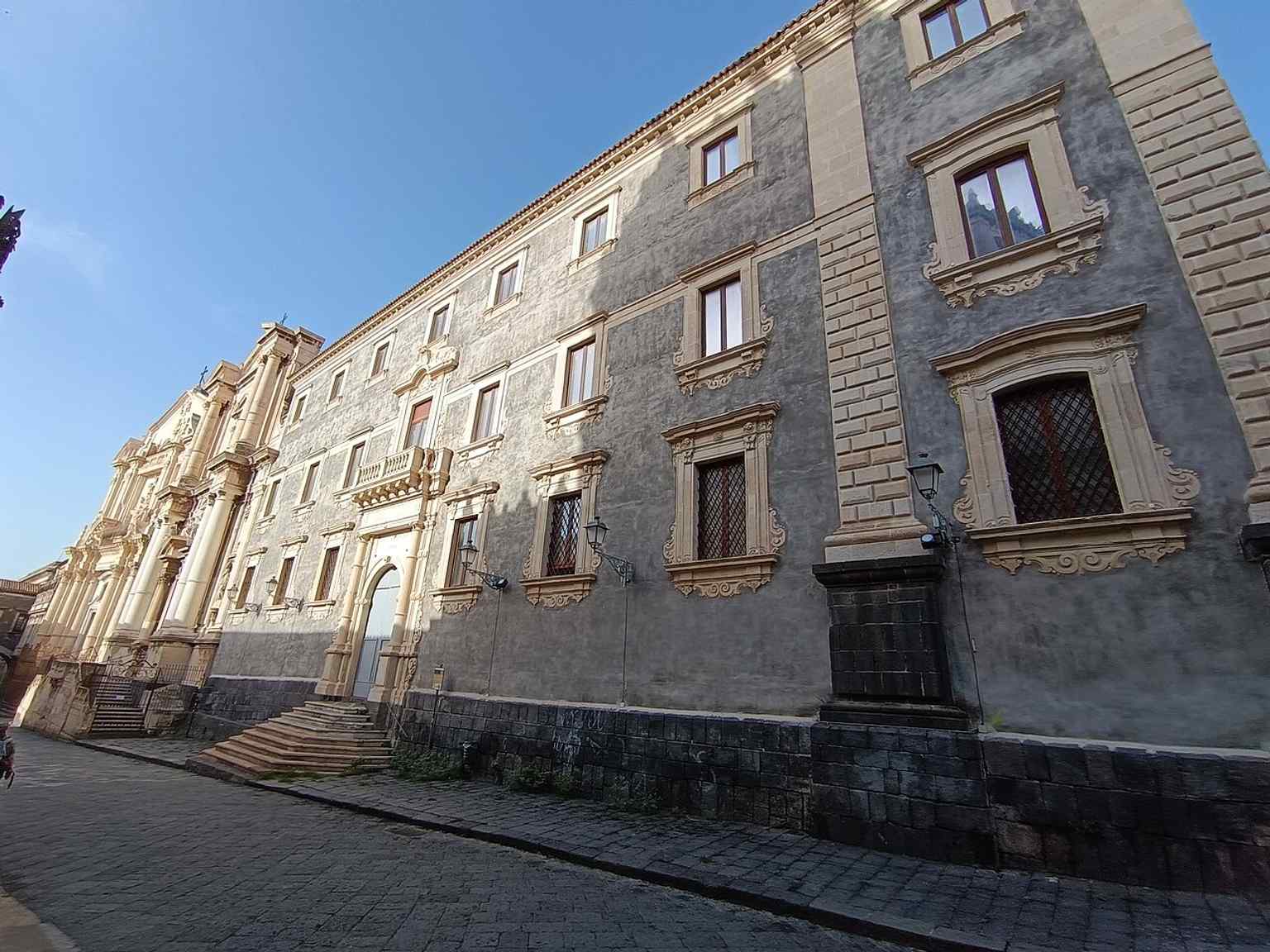 A closer look at the Collegio dei Gesuiti, the 18th-century complex that later housed Catania’s School of Arts.