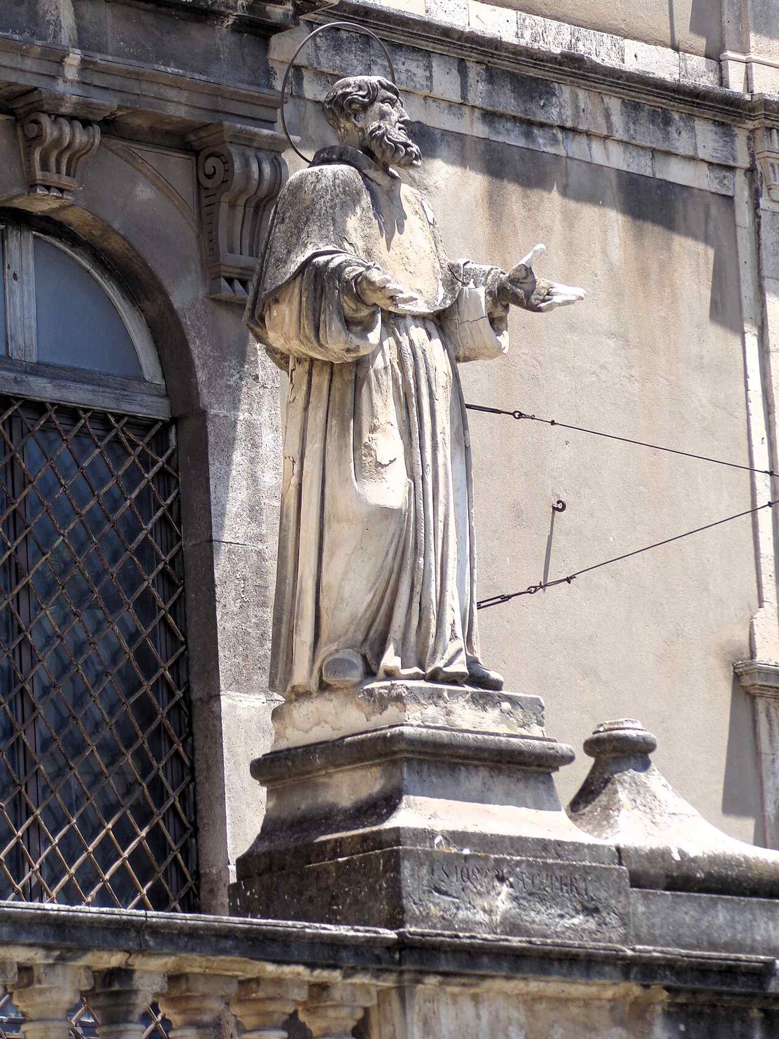 Another sharp exterior angle on the church, useful for showing its broad façade and urban setting in central Catania.