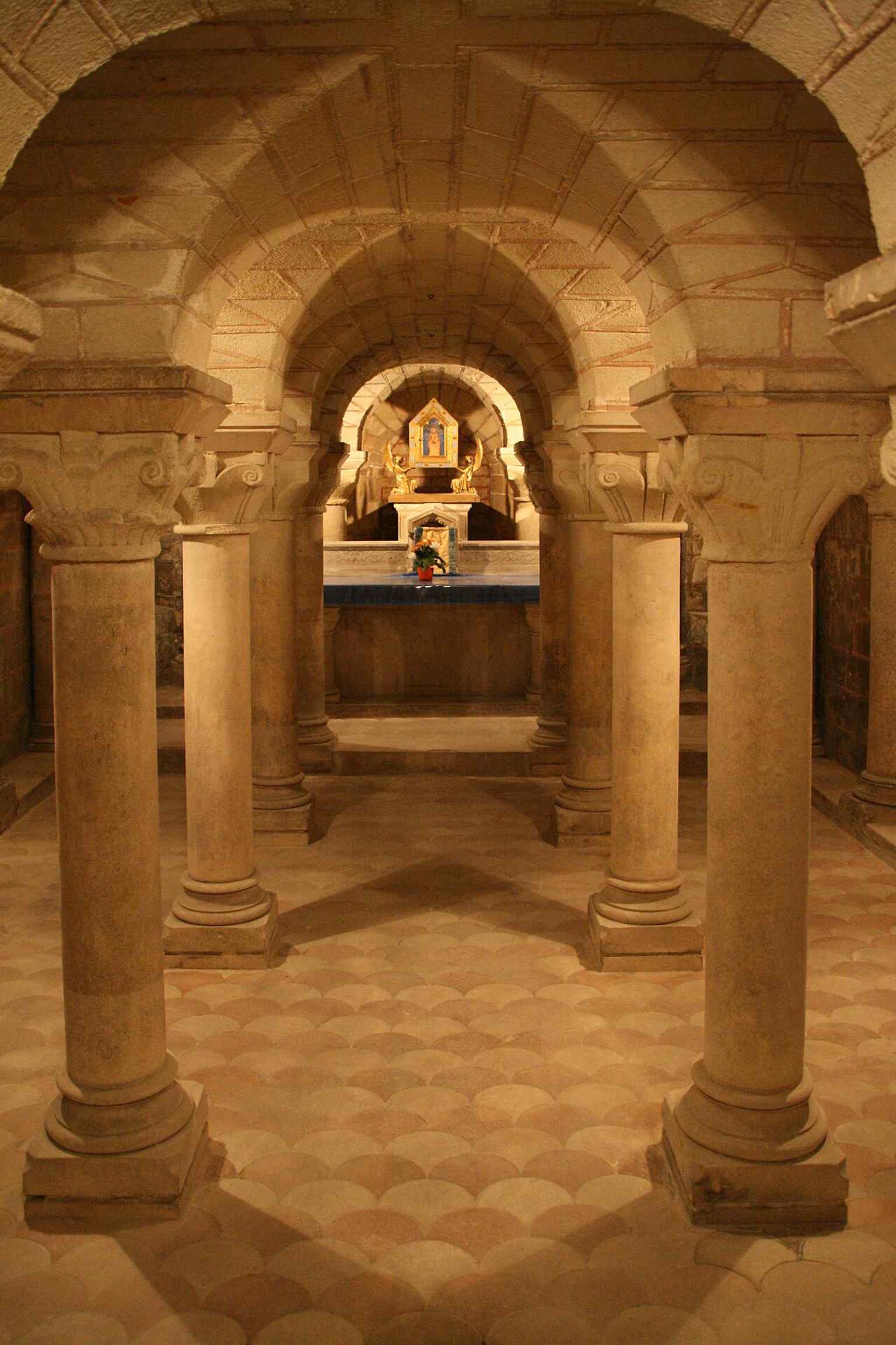 The crypt, rediscovered in 1527 and later formally attached to the parish church in 1857, offering a glimpse into the mysterious history of the Abbaye du Ronceray.