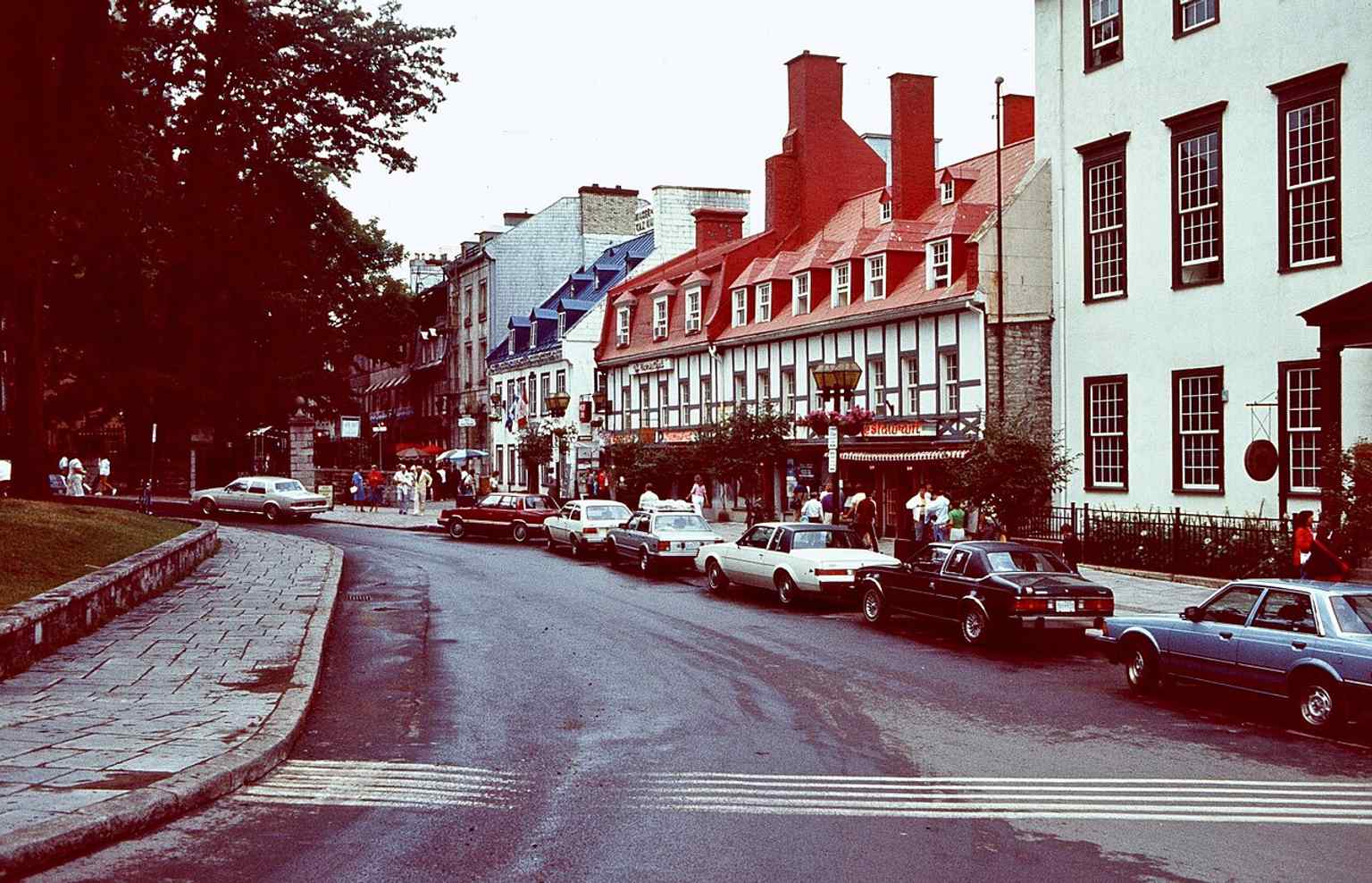 An early-1980s view of the square, useful for showing how Place d’Armes has long been a public space in the heart of Old Quebec.