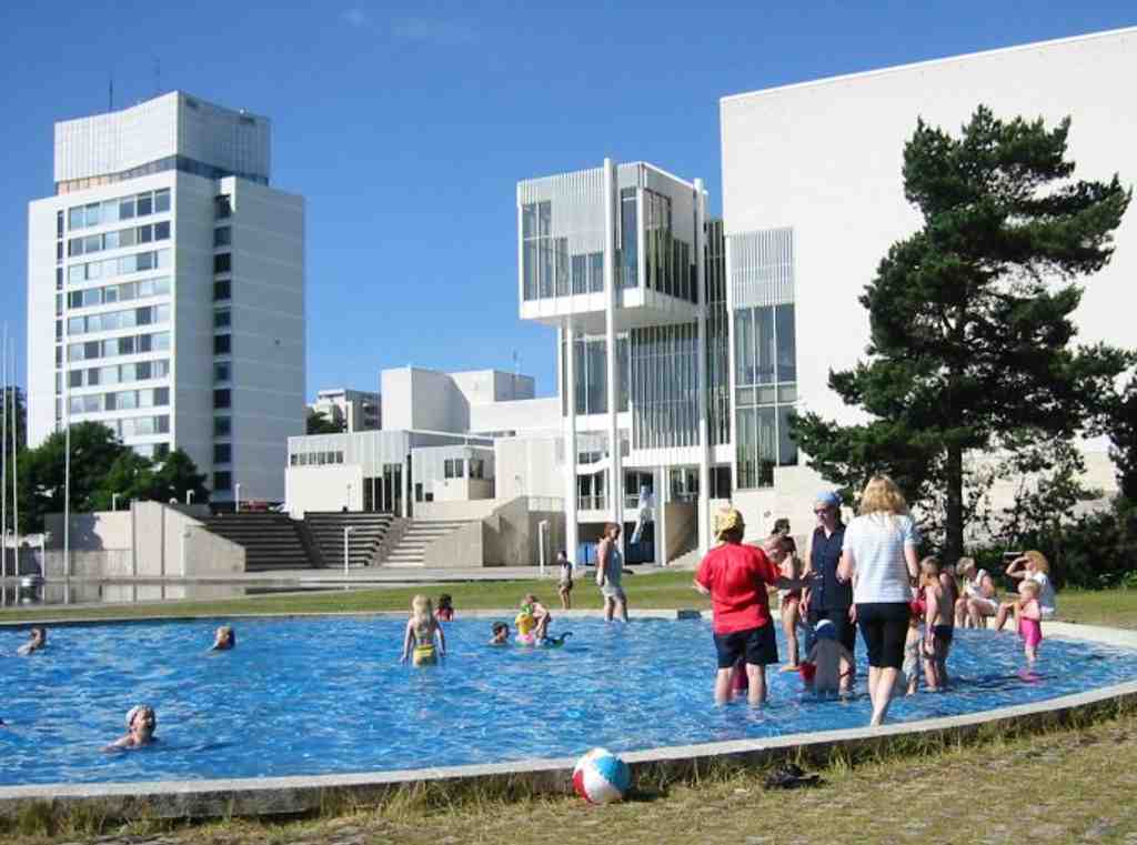 Tapiola Library