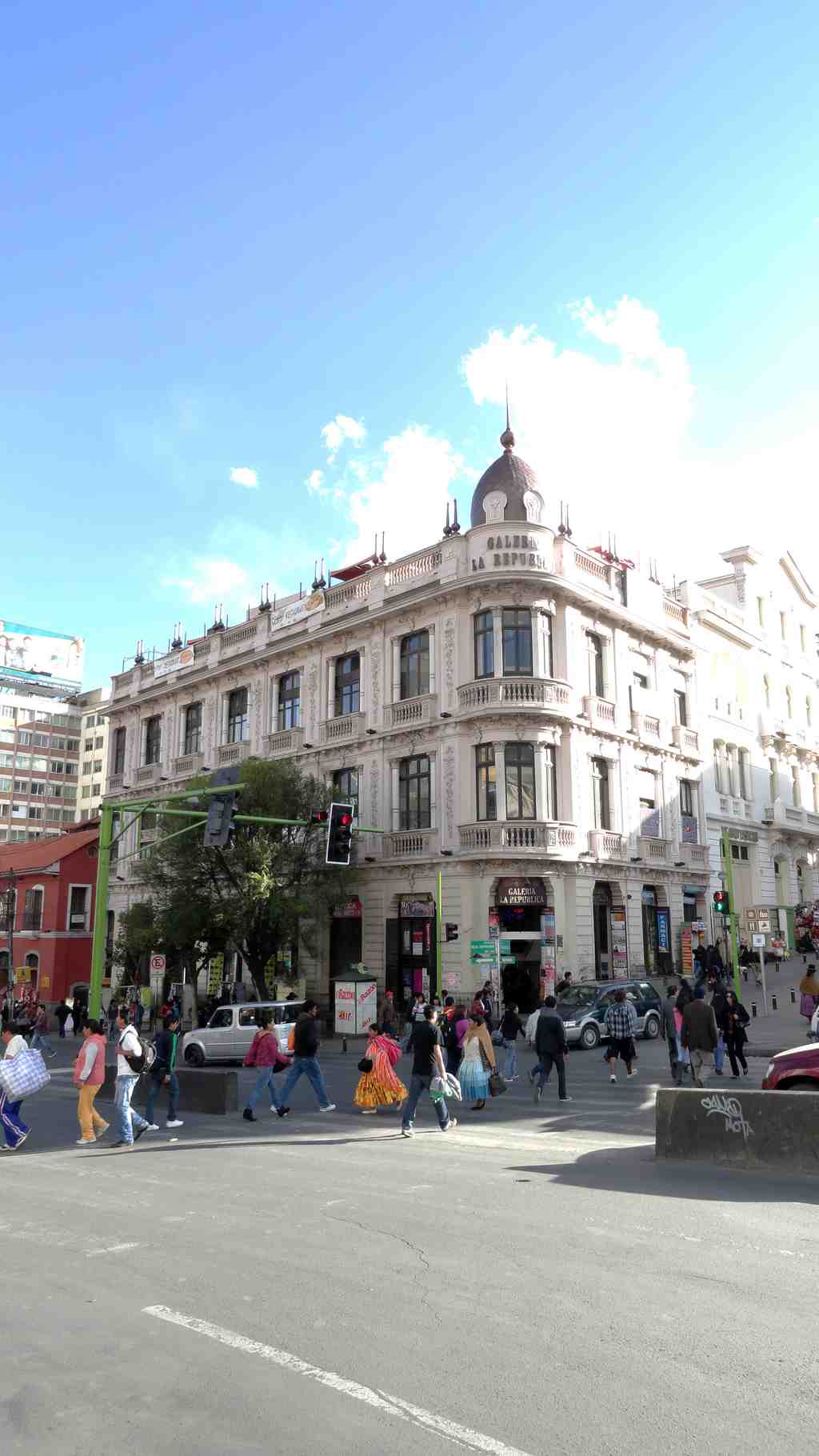 Mamani Mamani Gallery