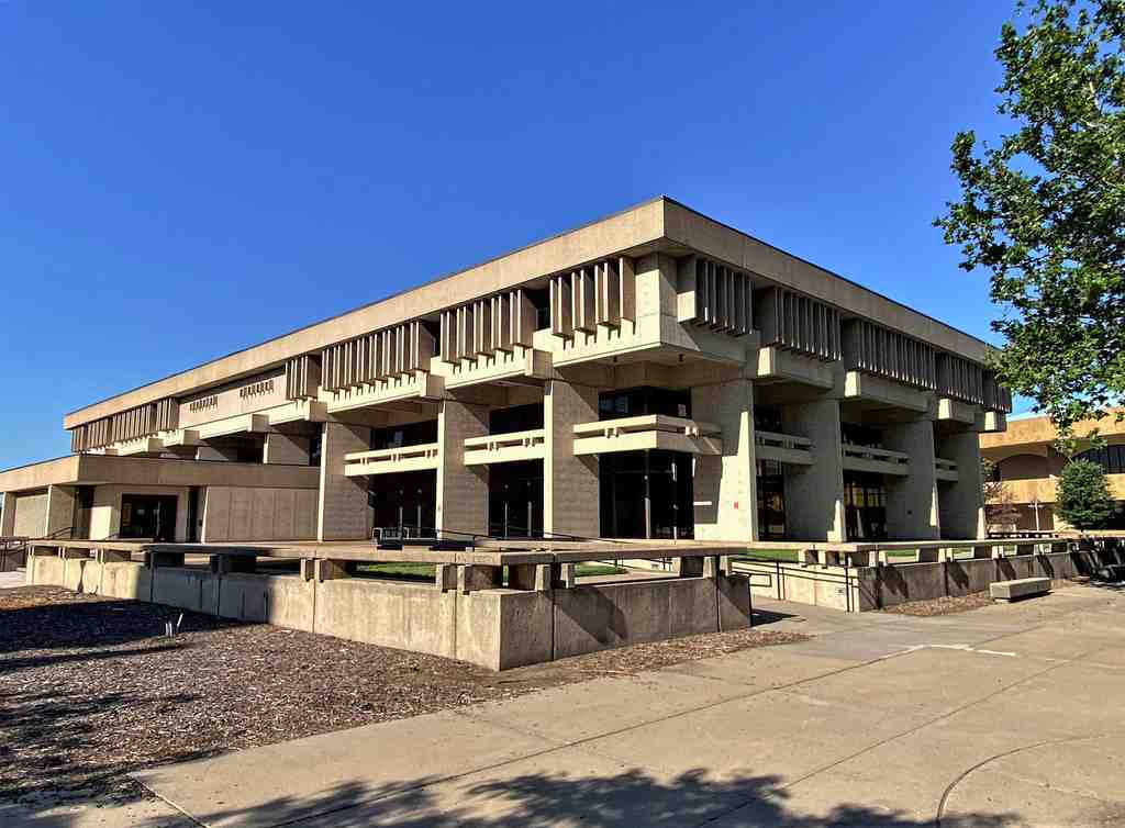 Wichita Central Library