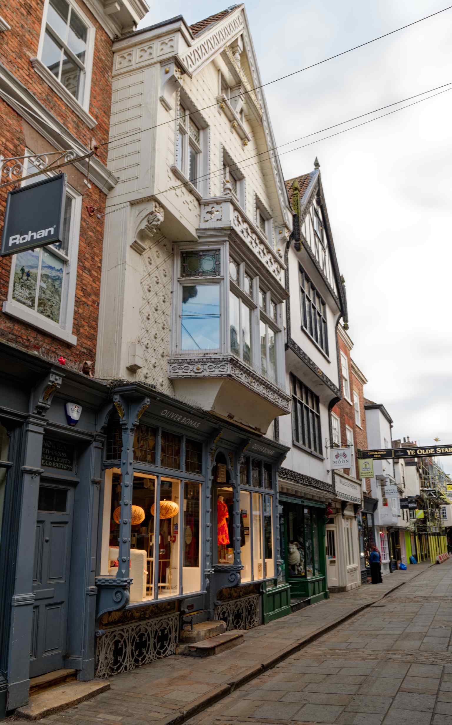1256524 At the Sign Of The Bible, 35 Stonegate York 20240520 0001 DxO