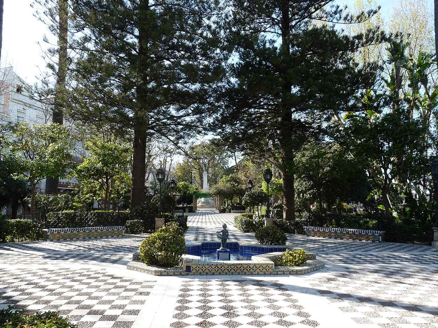 One of the Alameda Apodaca fountains, part of the elegant garden promenade that runs beside Cádiz’s historic city wall.