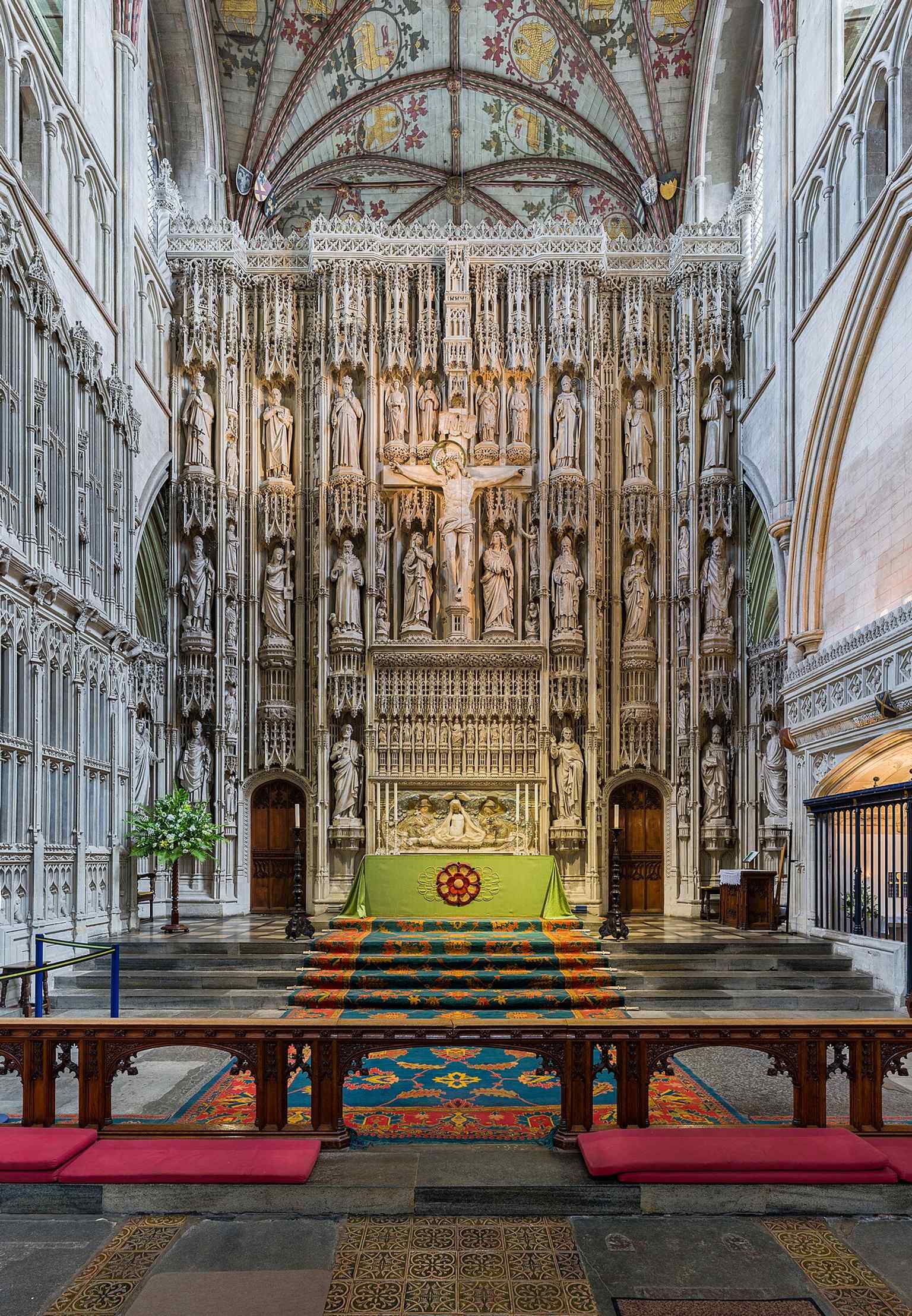The pulpit inside the nave, part of the cathedral’s continuing use as both a cathedral church and a parish church.
