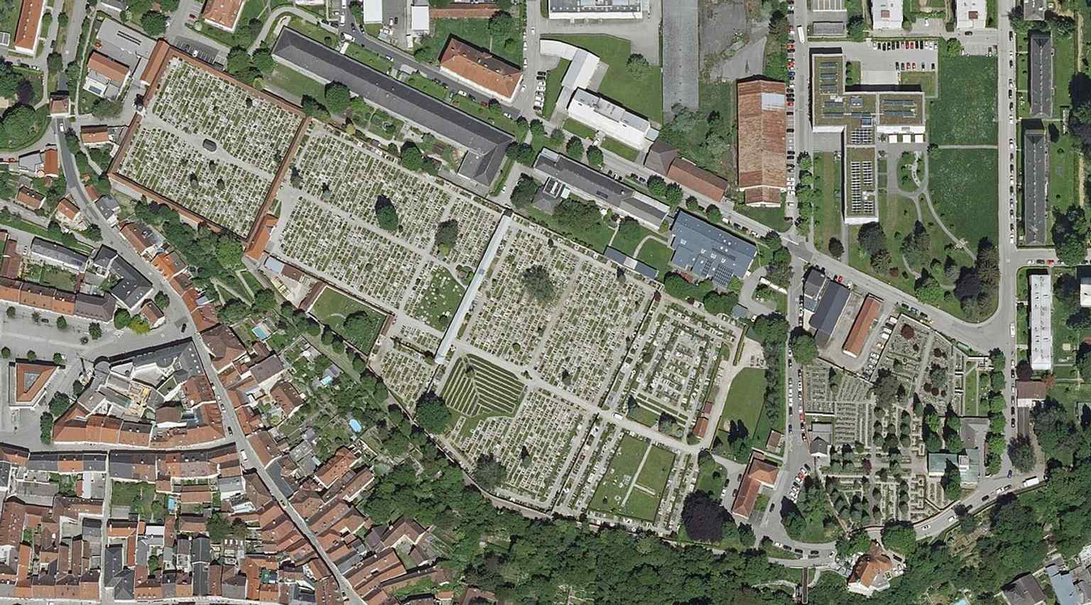 A wider aerial view of both cemeteries together, useful for understanding how the urn cemetery grew next to the Tabor cemetery complex.