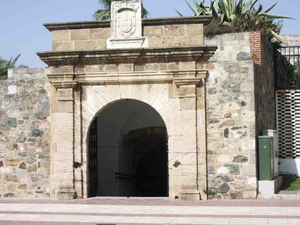 Puerta de la Ribera