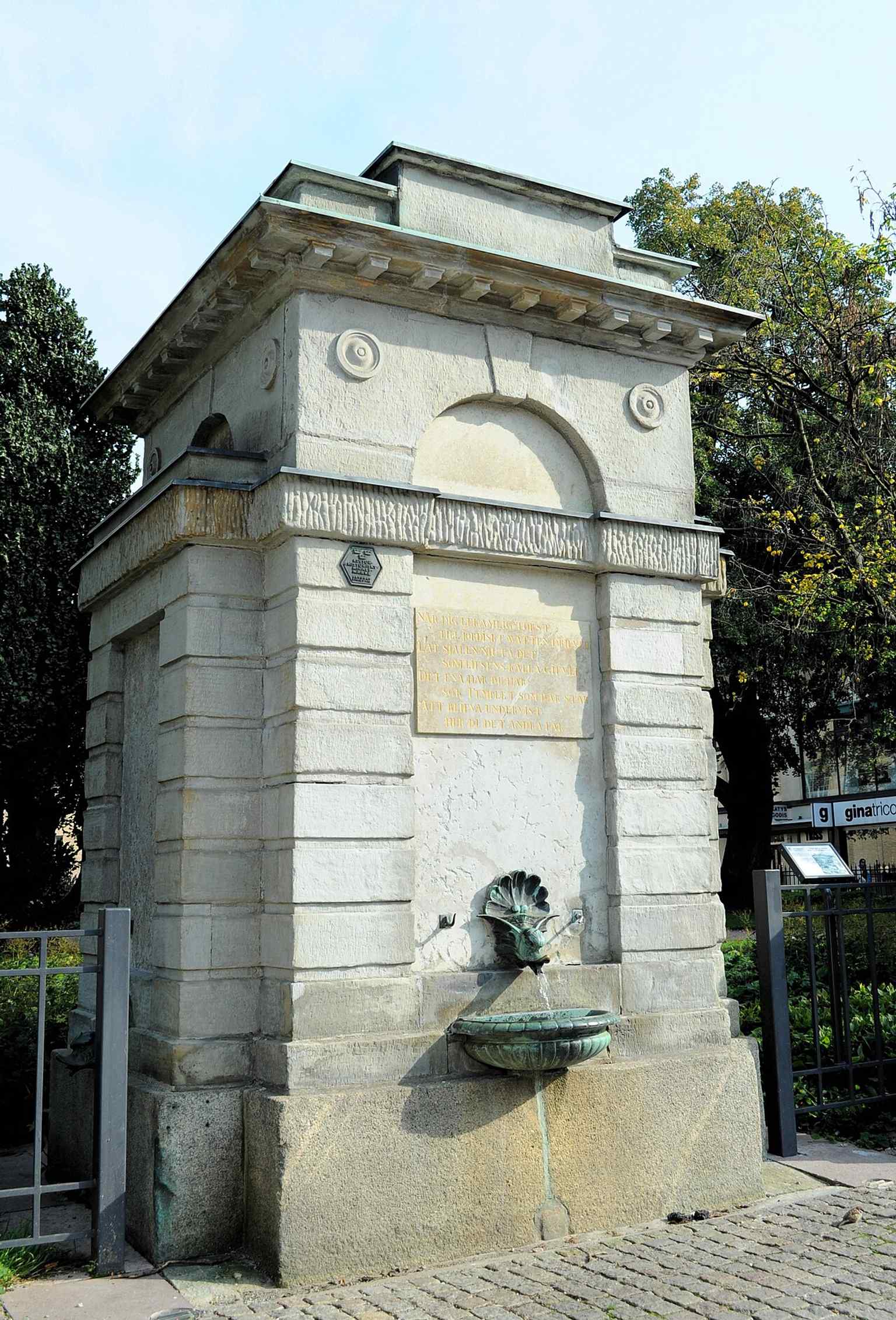 This well house is recognized as the last remaining part of Gothenburg's first city-wide water plant, a testament to early urban infrastructure.